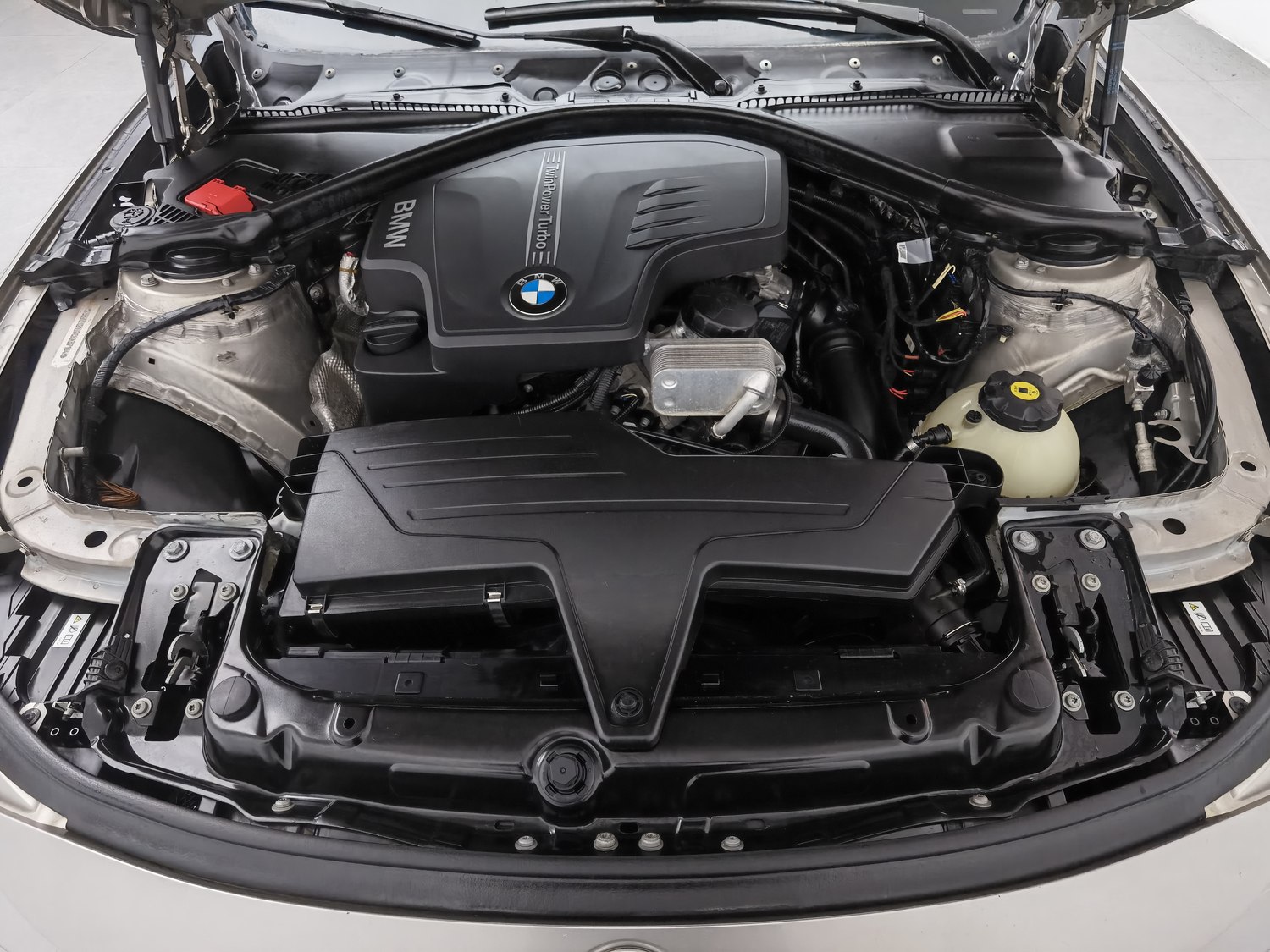 Used BMW THE3 2013 2.0 AT