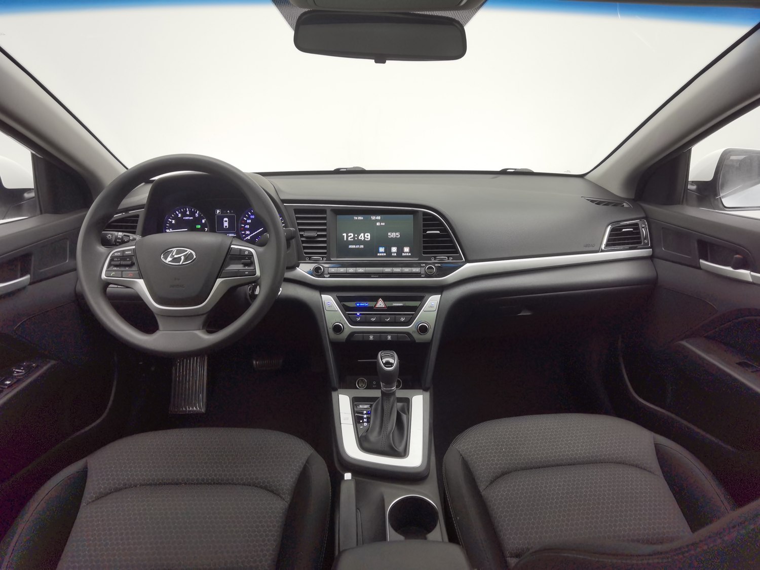 Used Hyundai Elantra 2016 1.6 AT