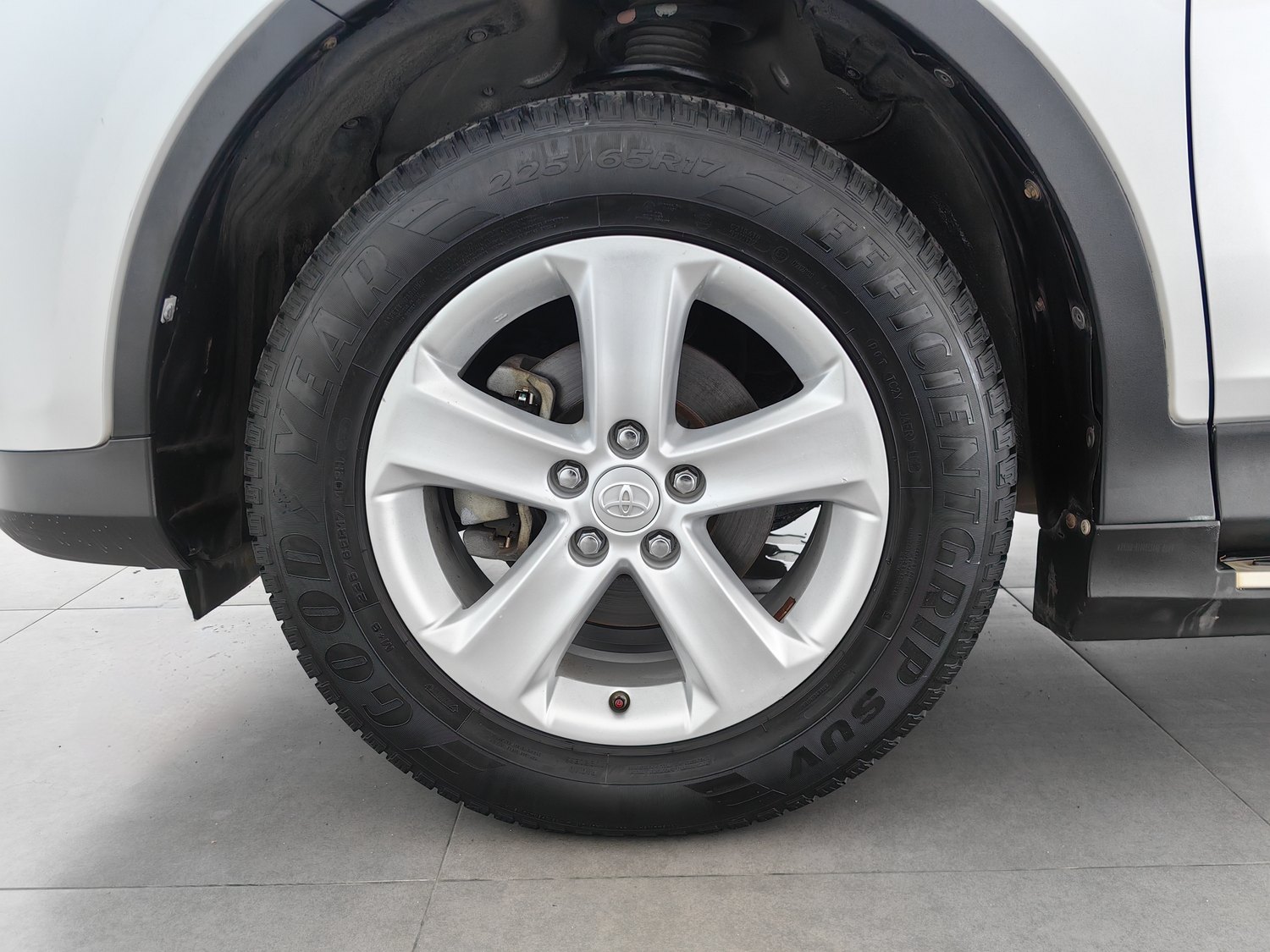 Used Toyota RAV4 2013 2.0 AT