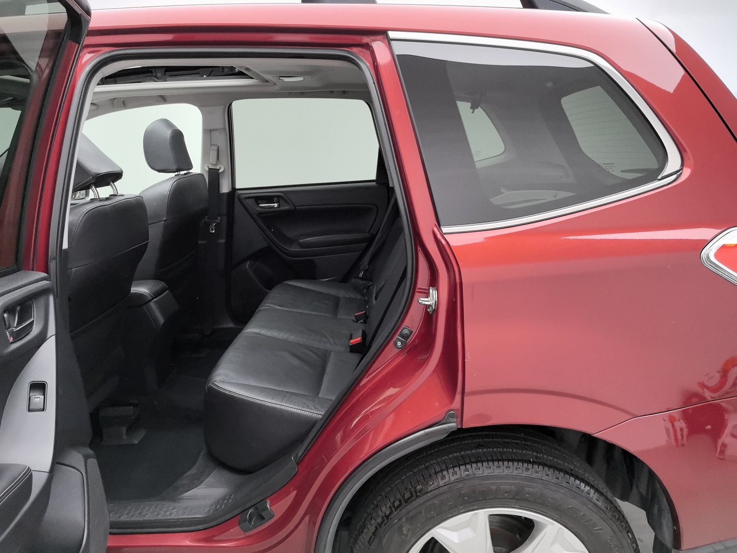Used Subaru Forester 2014 2.5 AT