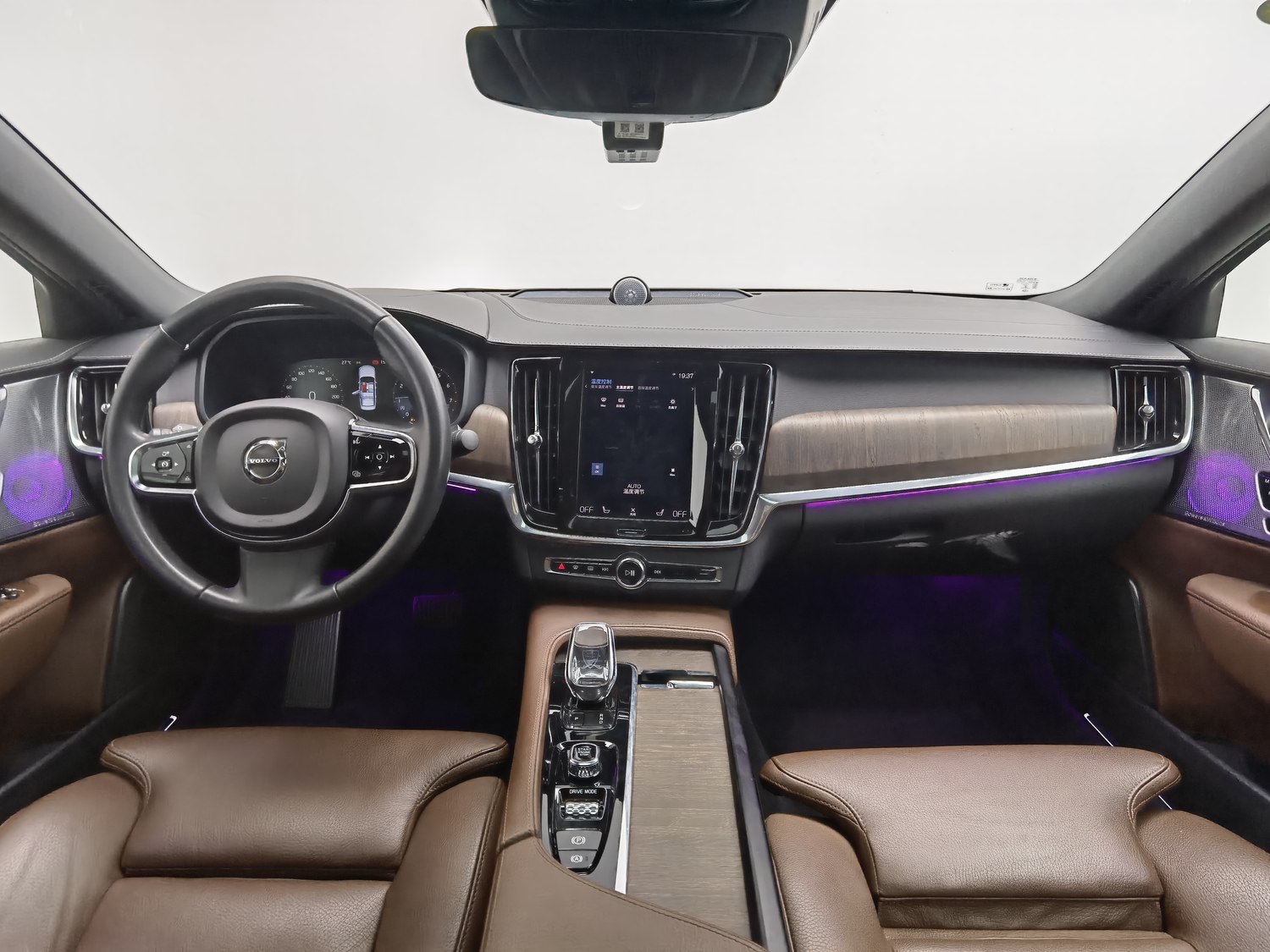 Used Volvo S90 2021 2.0 AT