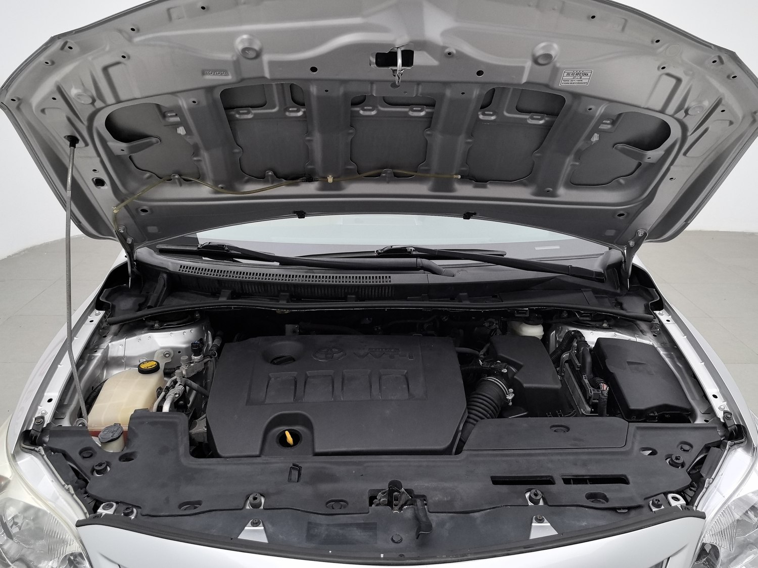 Used Toyota Corolla 2011 1.6 AT
