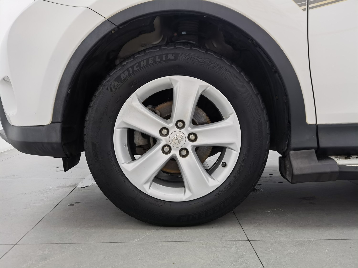 Used Toyota RAV4 2013 2.5 AT