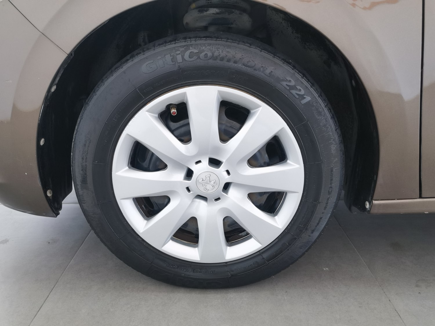 Used Peugeot 301 2014 1.6 MT