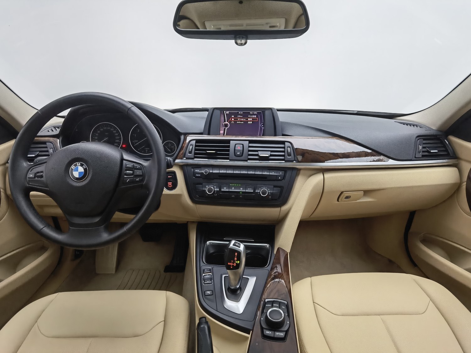 Used BMW THE3 2013 2.0 AT