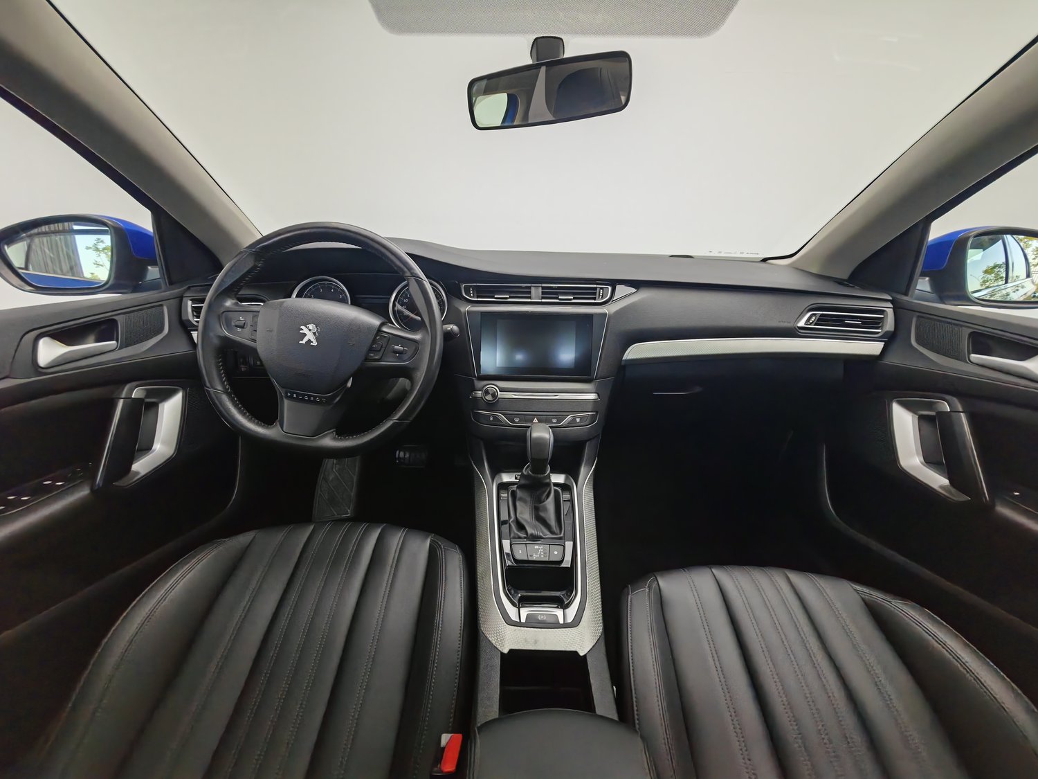 Used Peugeot 408 2019 1.2 AT