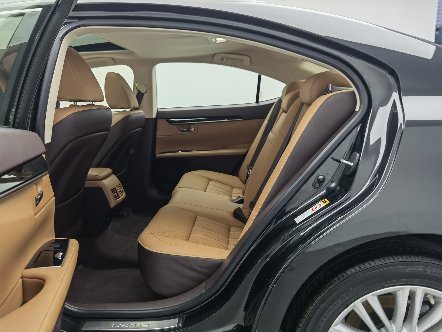 Used Lexus ES 2015 2.0 AT