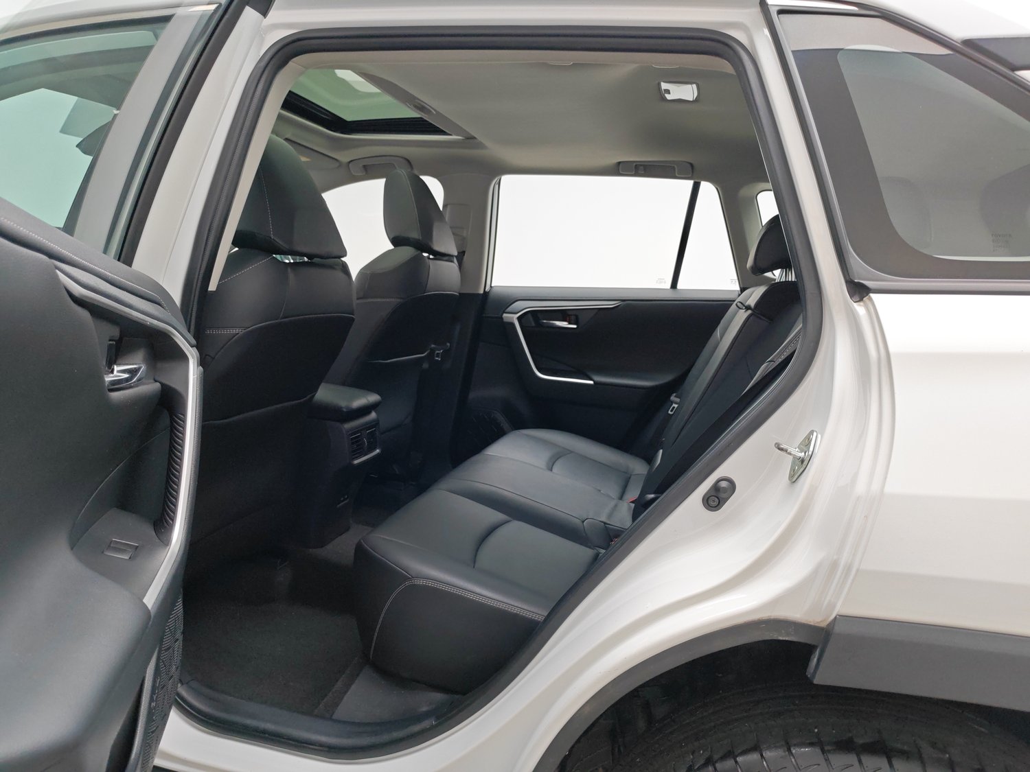 Used Toyota RAV4 2022 2.0 AT