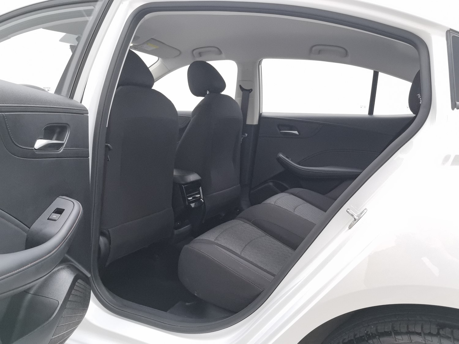 Used Roewe i5 2026 1.5 MT