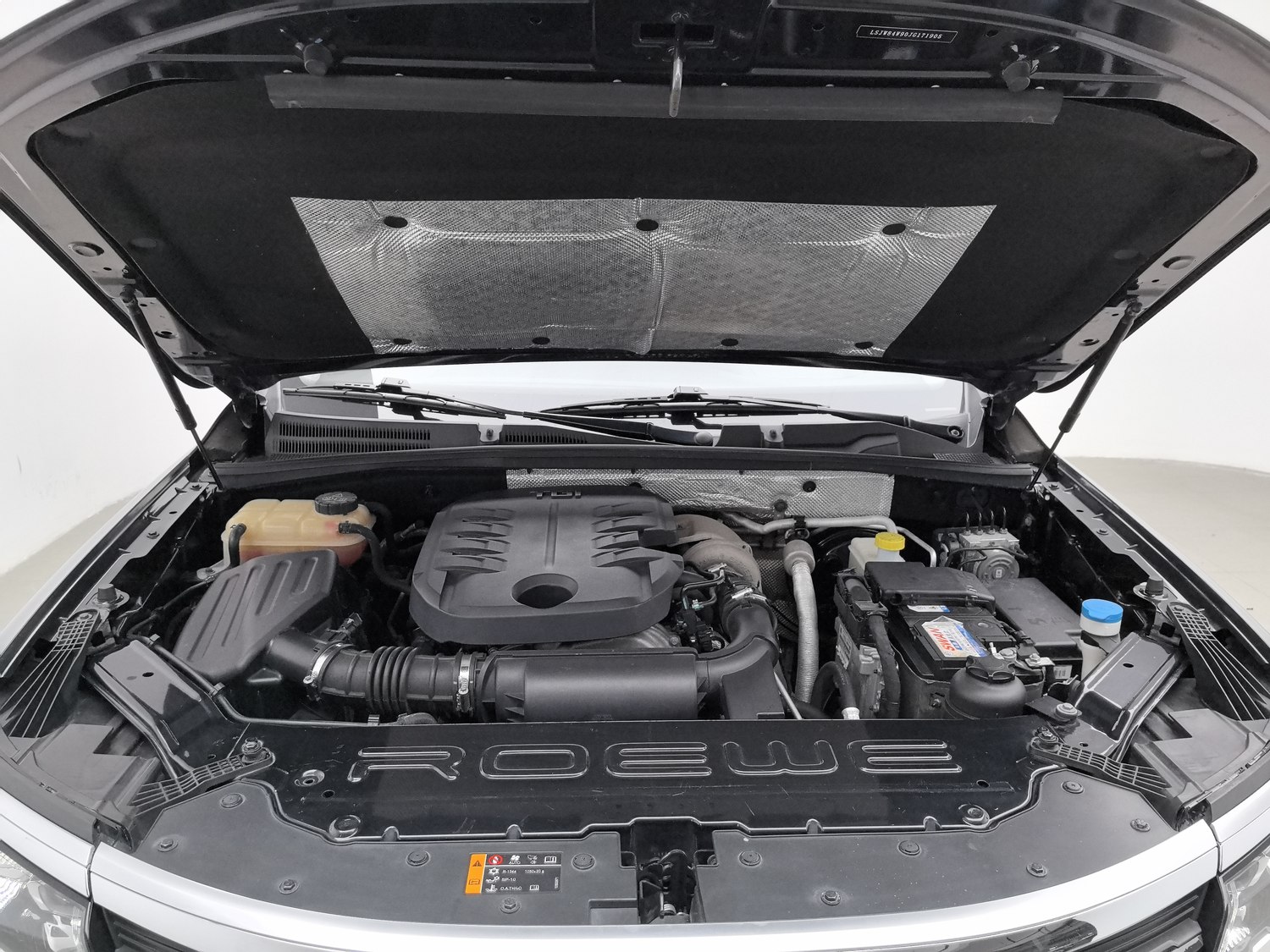 Used Roewe RX8 2018 2.0 AT