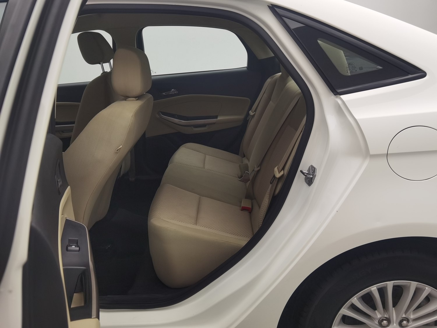 Used Ford Escort 2015 1.5 AT