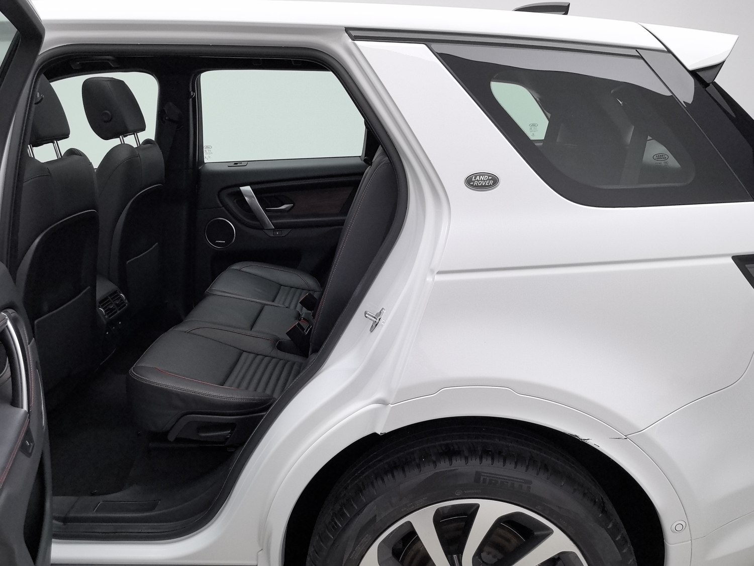 Used Land Rover Discovery 2020 2.0 AT
