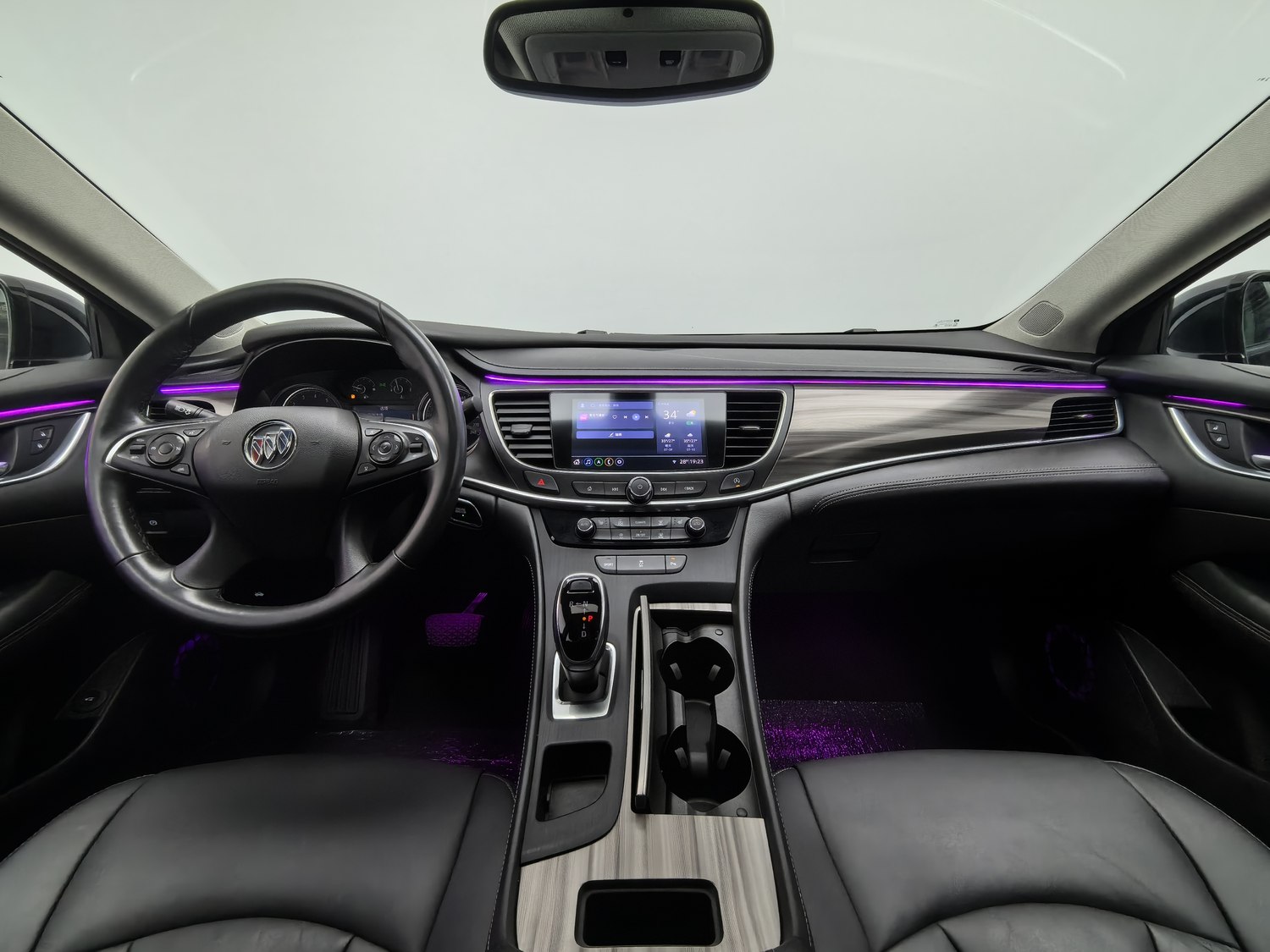 Used Buick LaCrosse 2022 2.0 AT