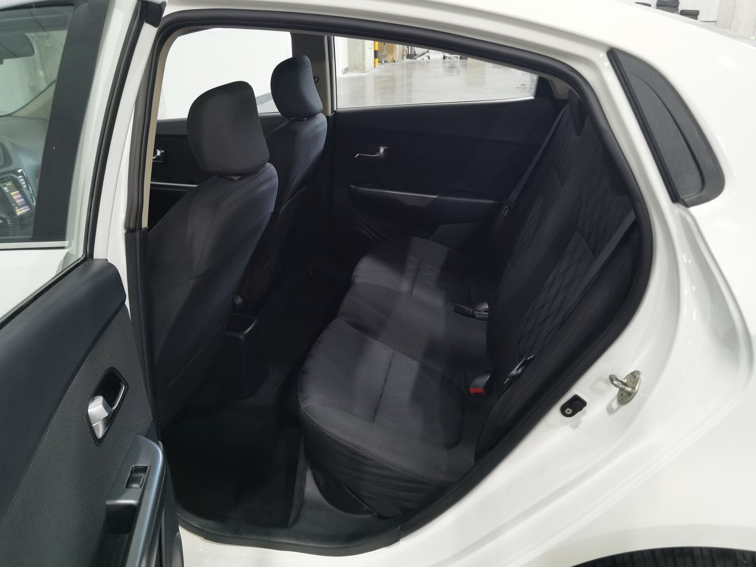 Used Kia K2 2015 1.4 MT