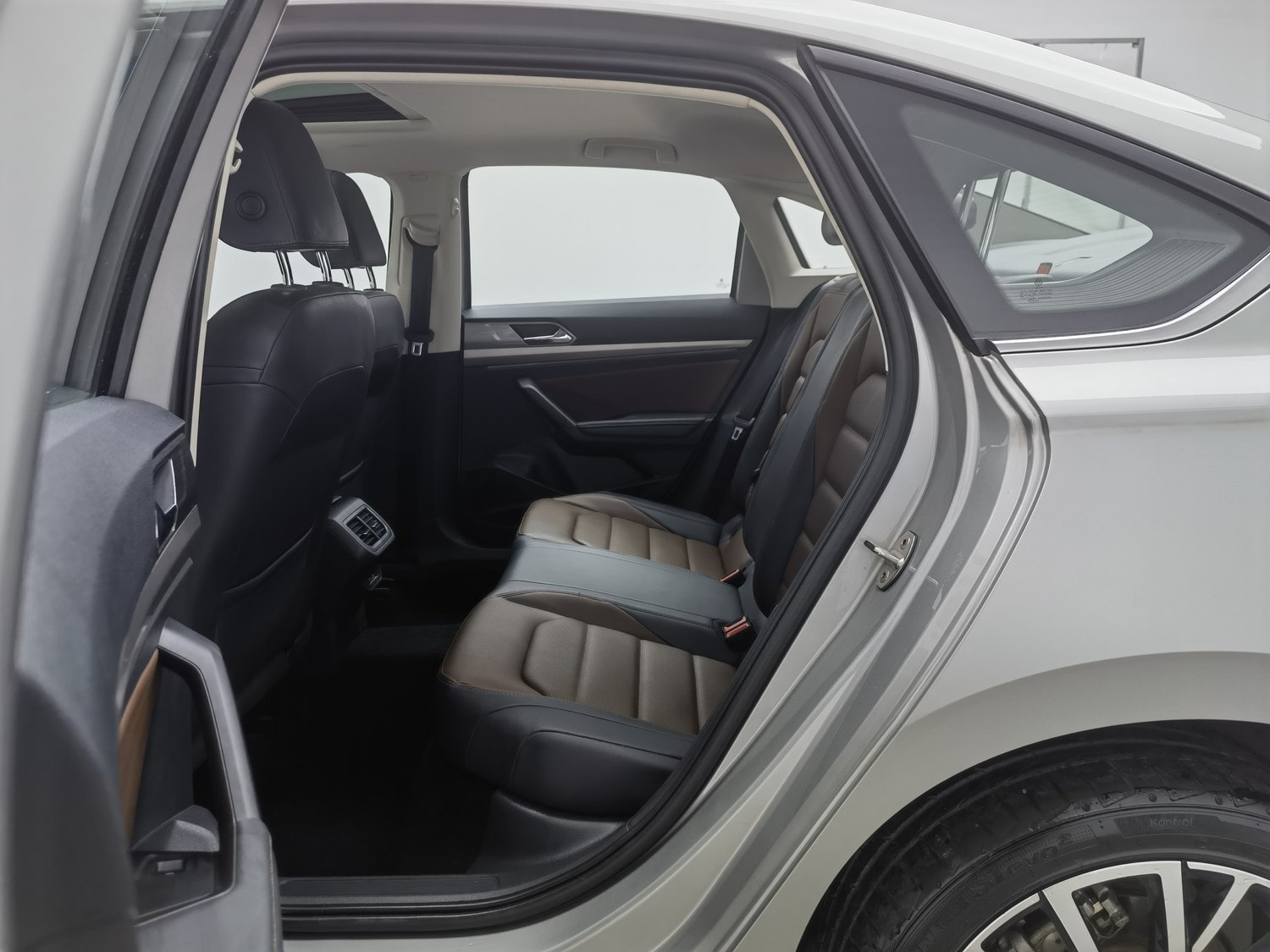Used Volkswagen Lavida 2022 1.4 AT