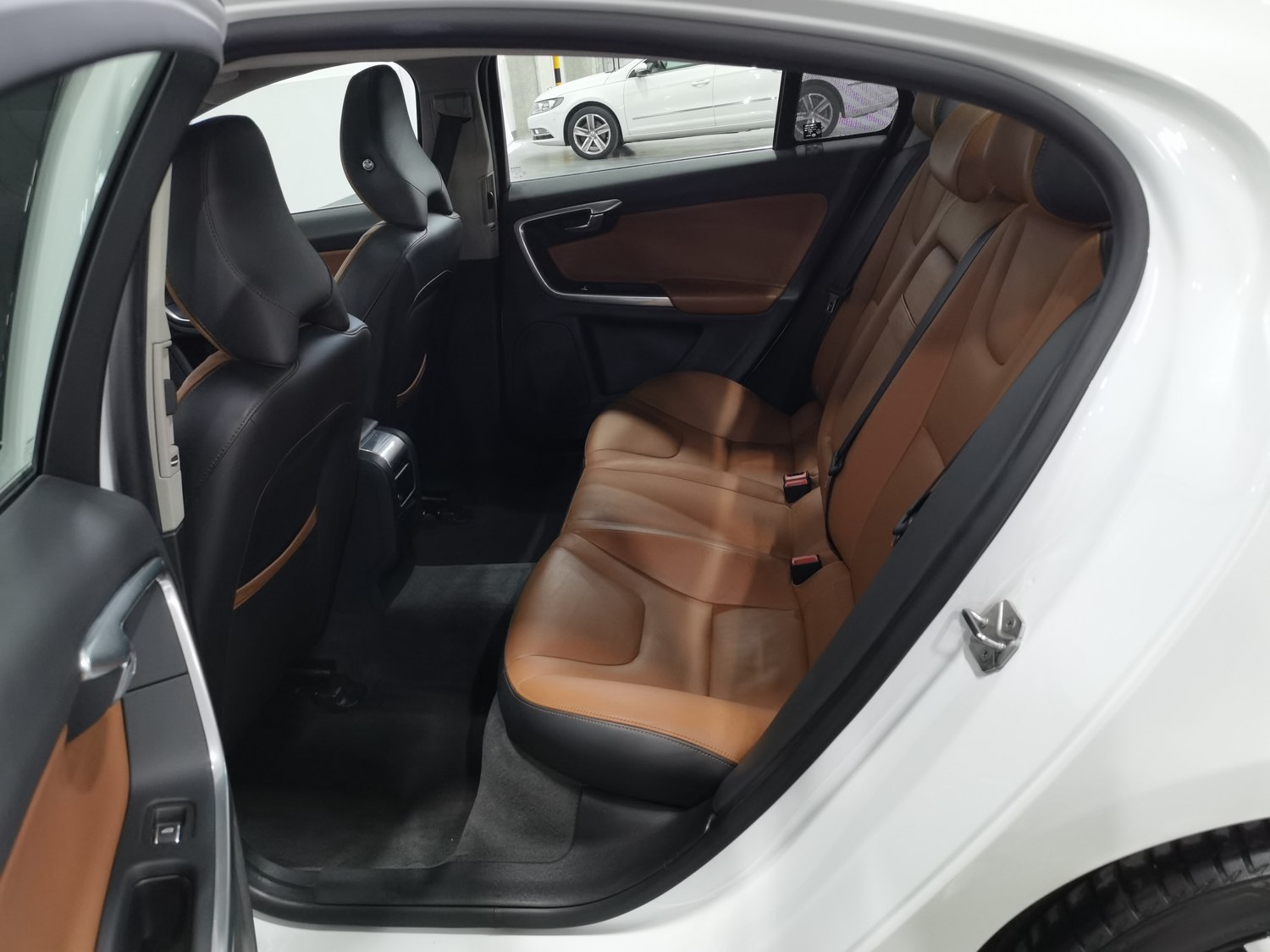 Used Volvo S60 2019 2.0 AT