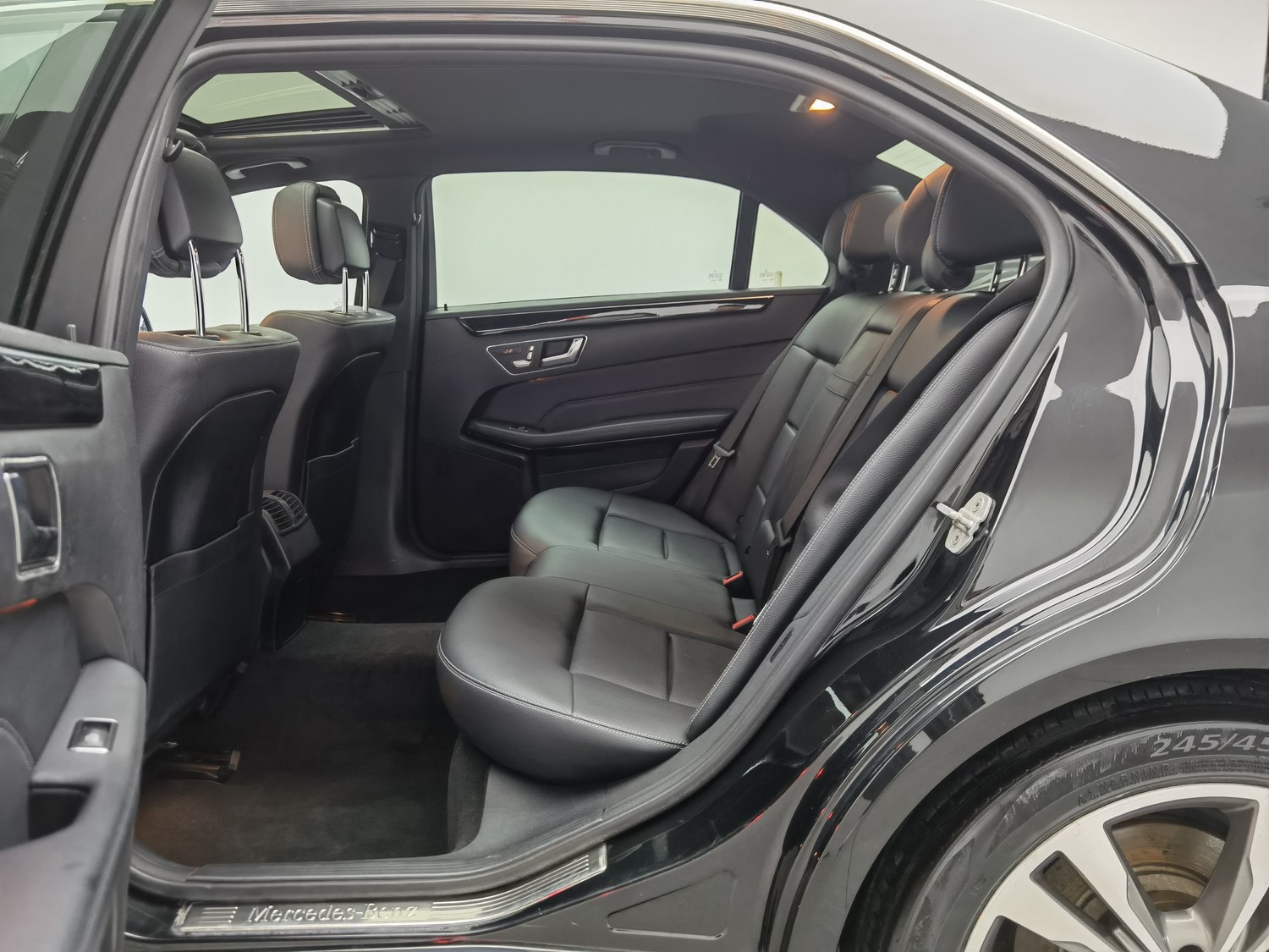 Used Mercedes-Benz E-Class 2014 1.8 AT
