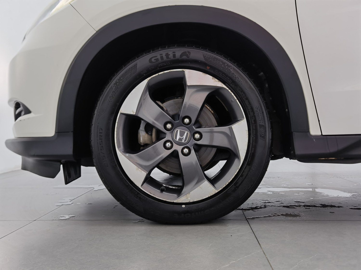 Used Honda Vezel 2015 1.8 AT