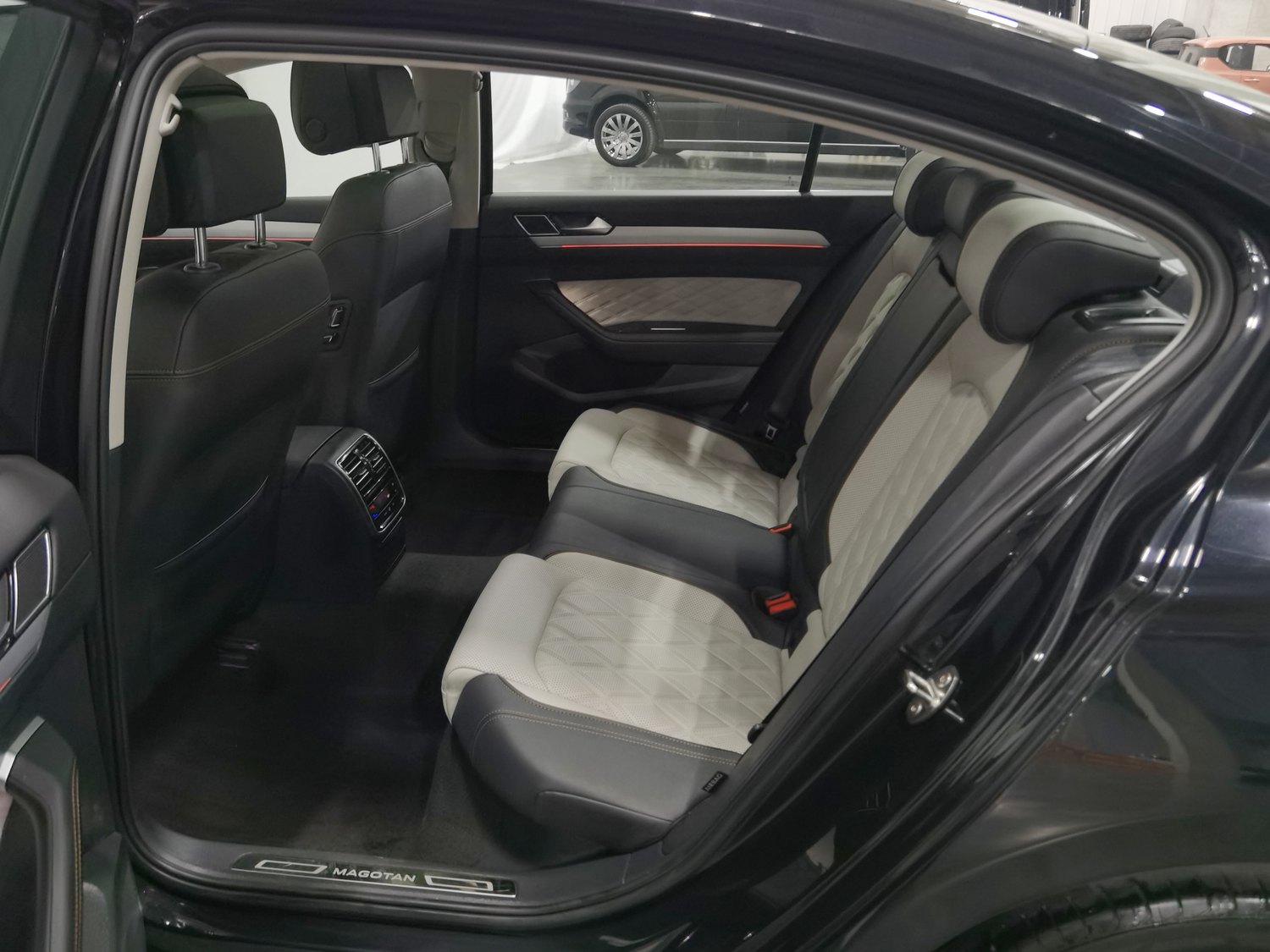 Used Volkswagen Magotan 2023 2.0 AT