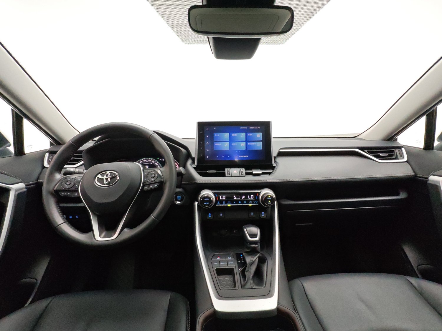 Used Toyota RAV4 2022 2.0 AT
