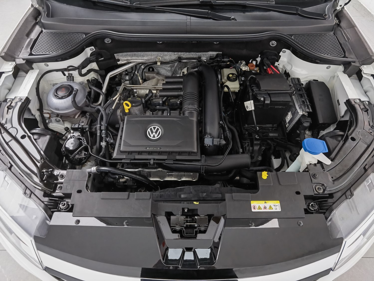 Used Jetta VS5 2022 1.4 AT