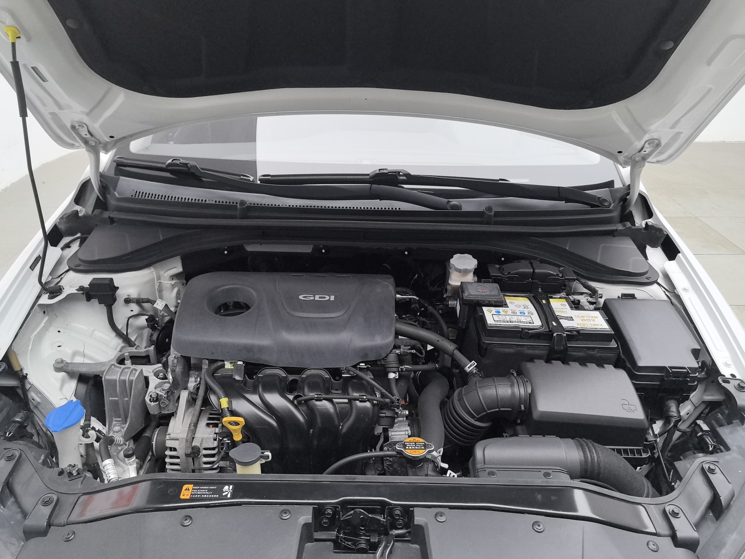 Used Hyundai Elantra 2016 1.6 AT