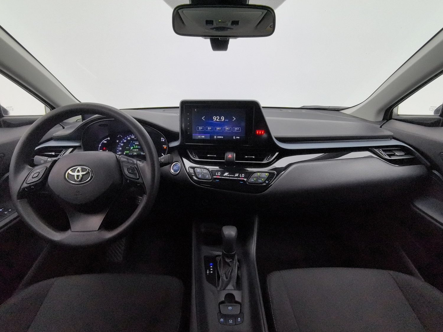 Used Toyota IZOA 2021 2.0 AT