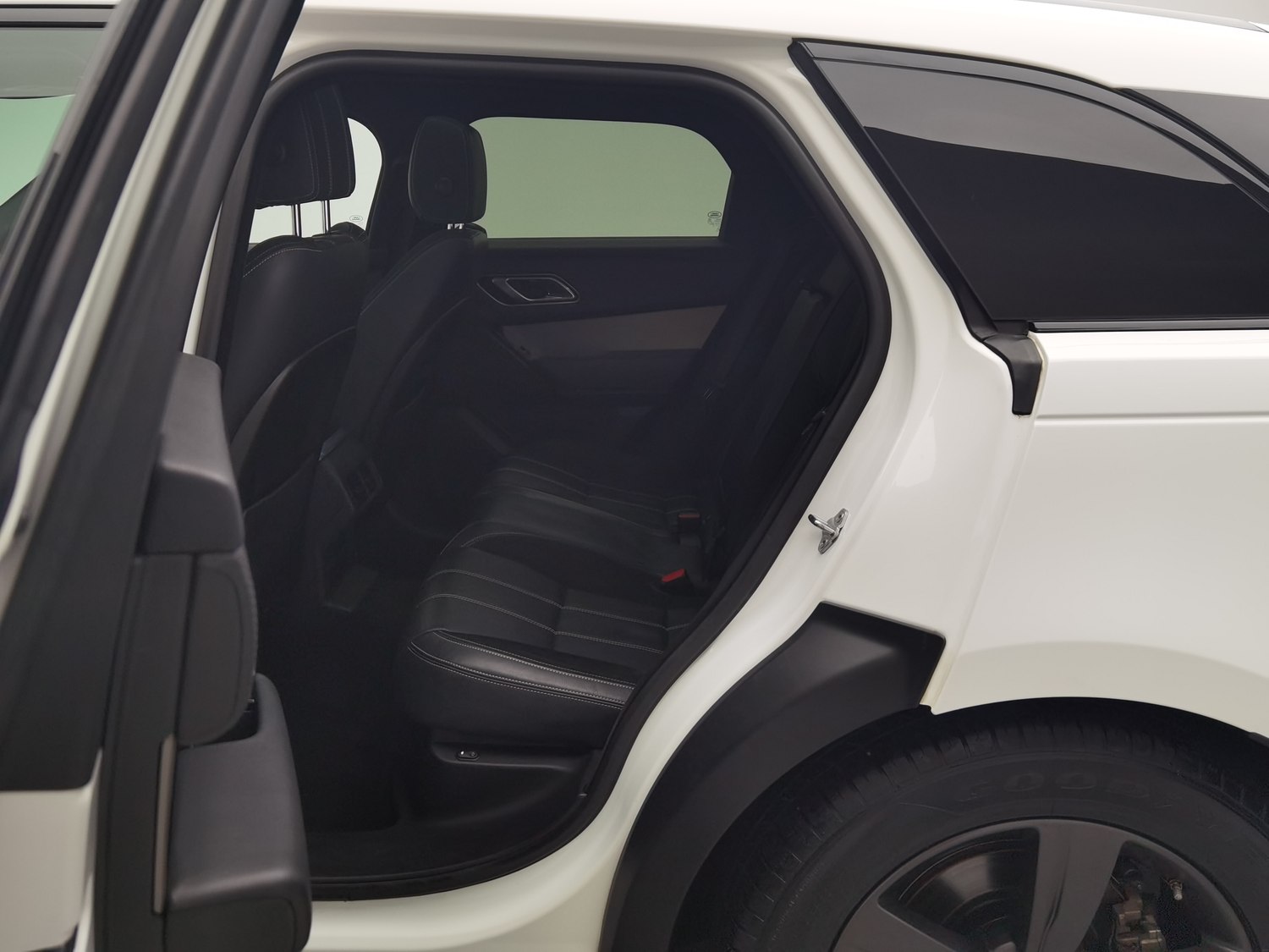 Used Land Rover Range Rover Velar 2018 3.0 AT