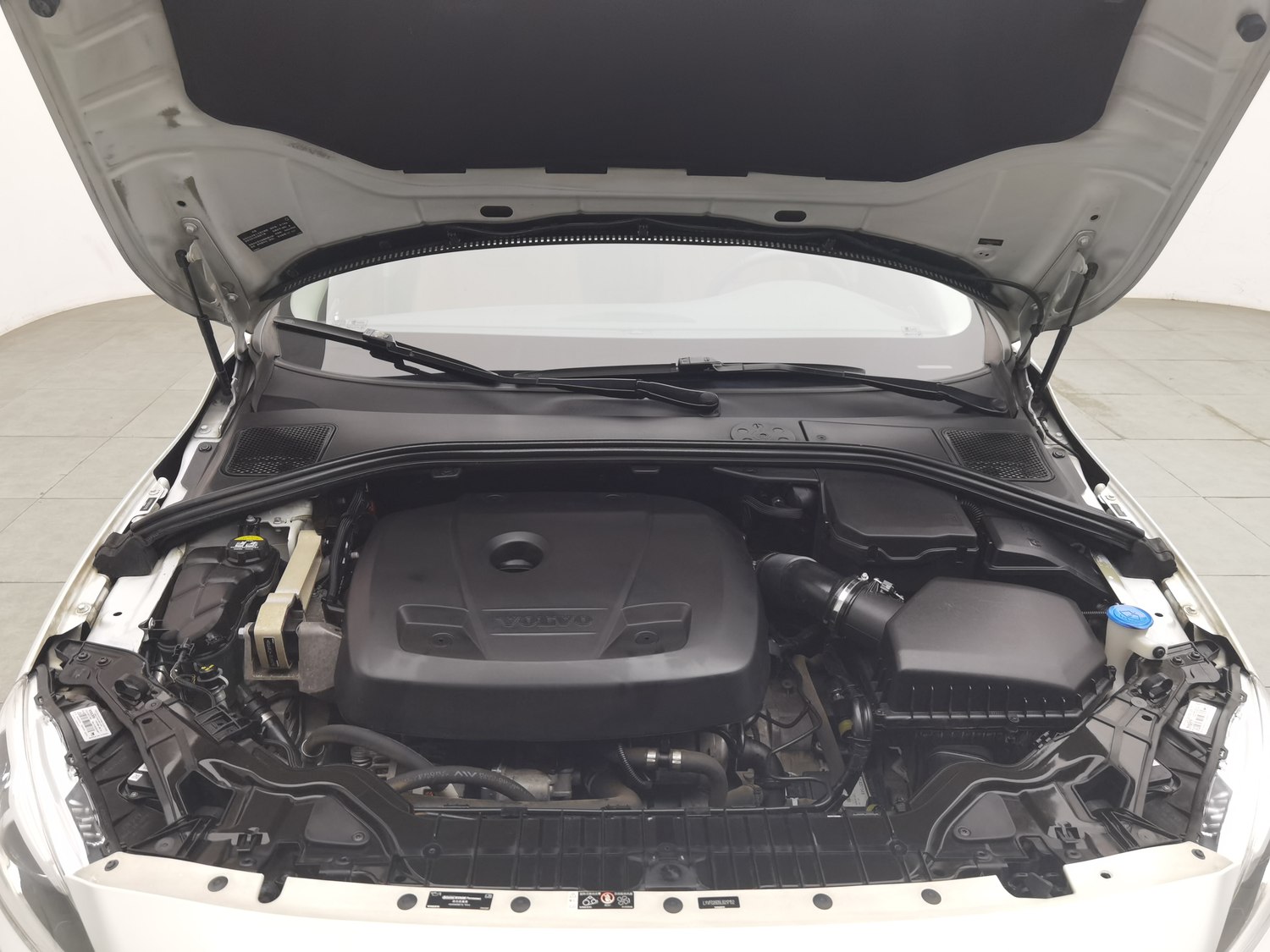 Used Volvo S60 2019 2.0 AT