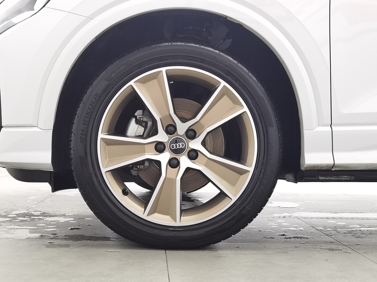 Used Audi Q2L 2023 1.5 AT