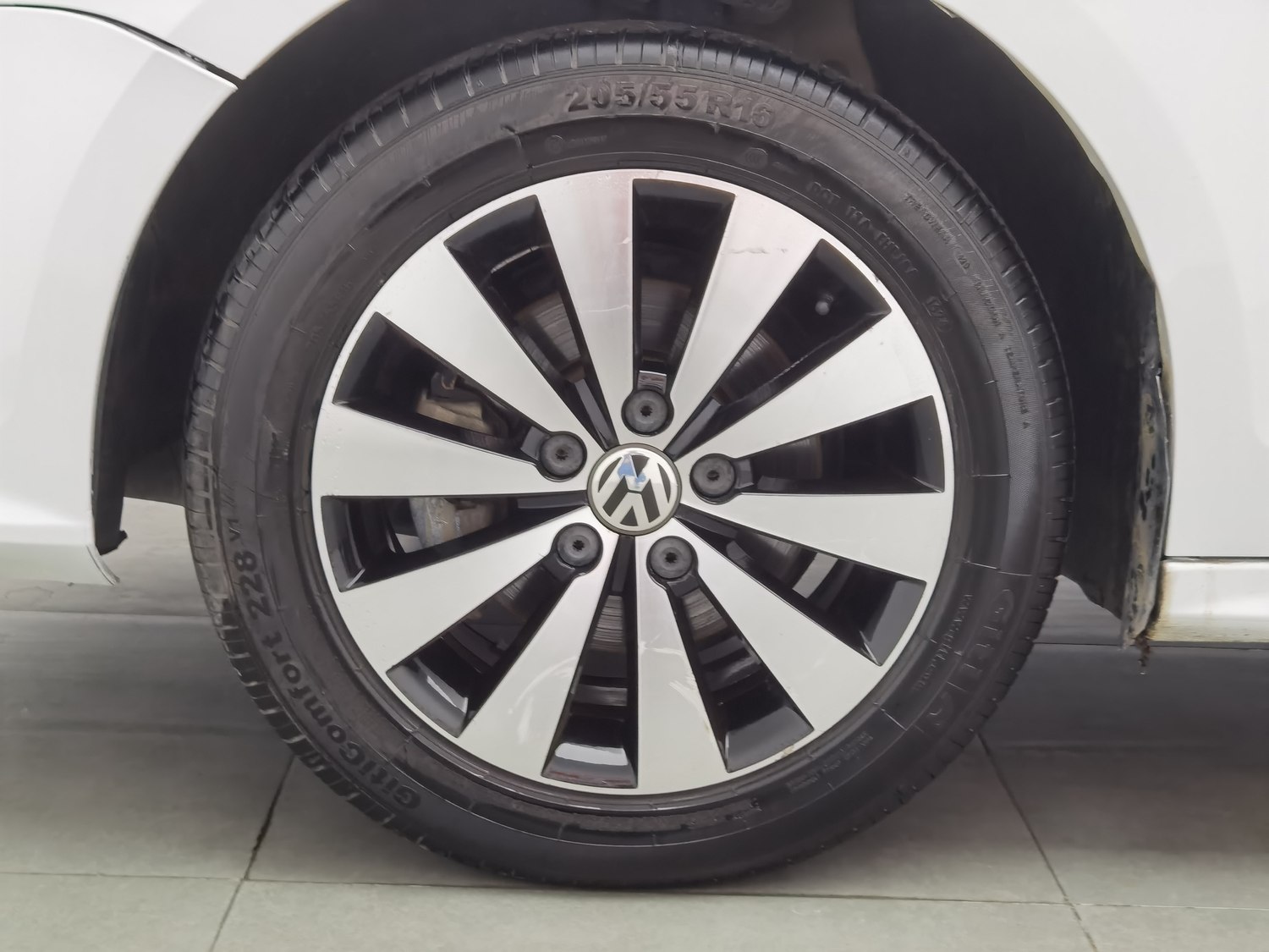 Used Volkswagen Sagitar 2018 1.6 AT