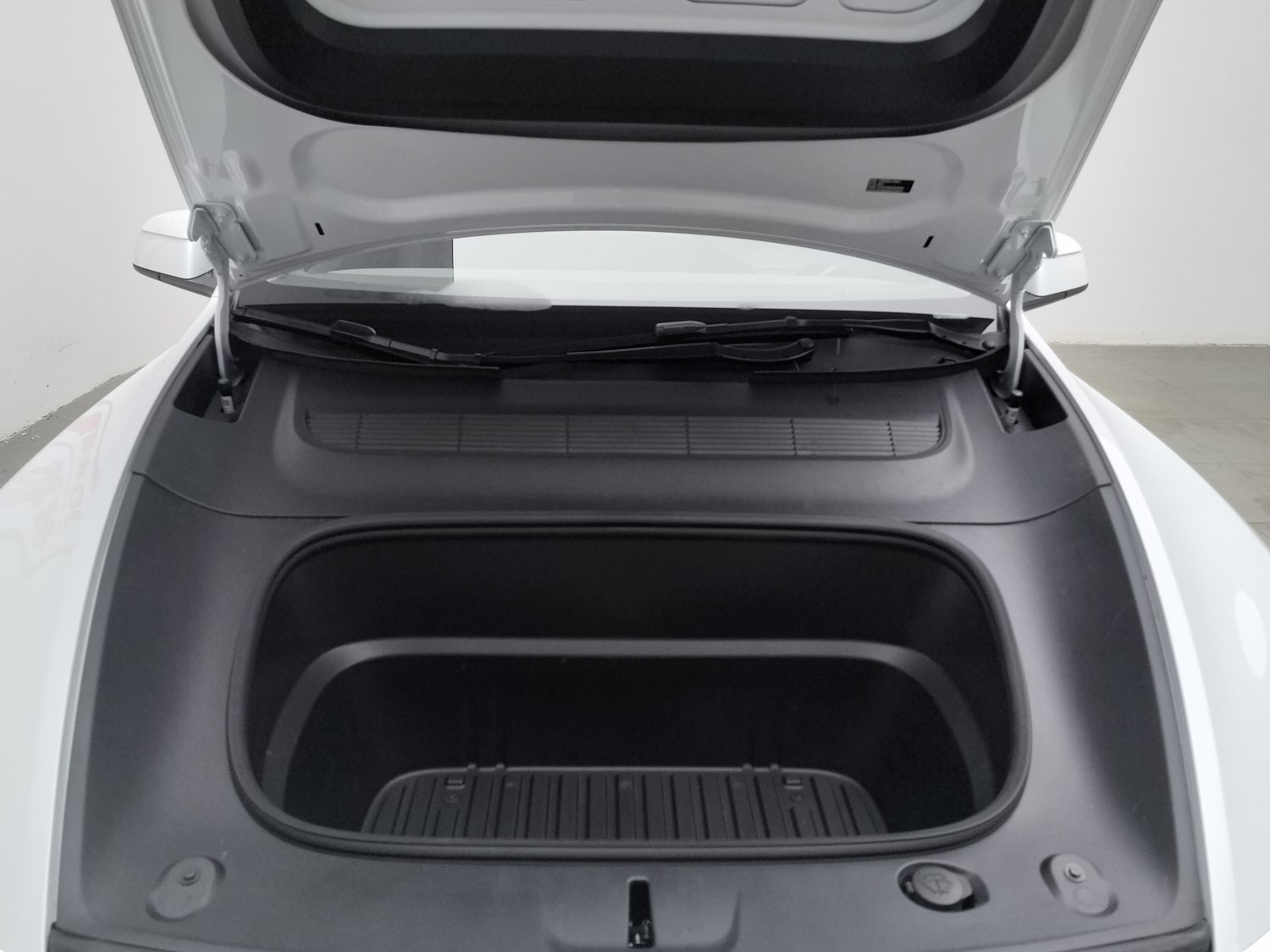 Used Tesla Model Y 2025