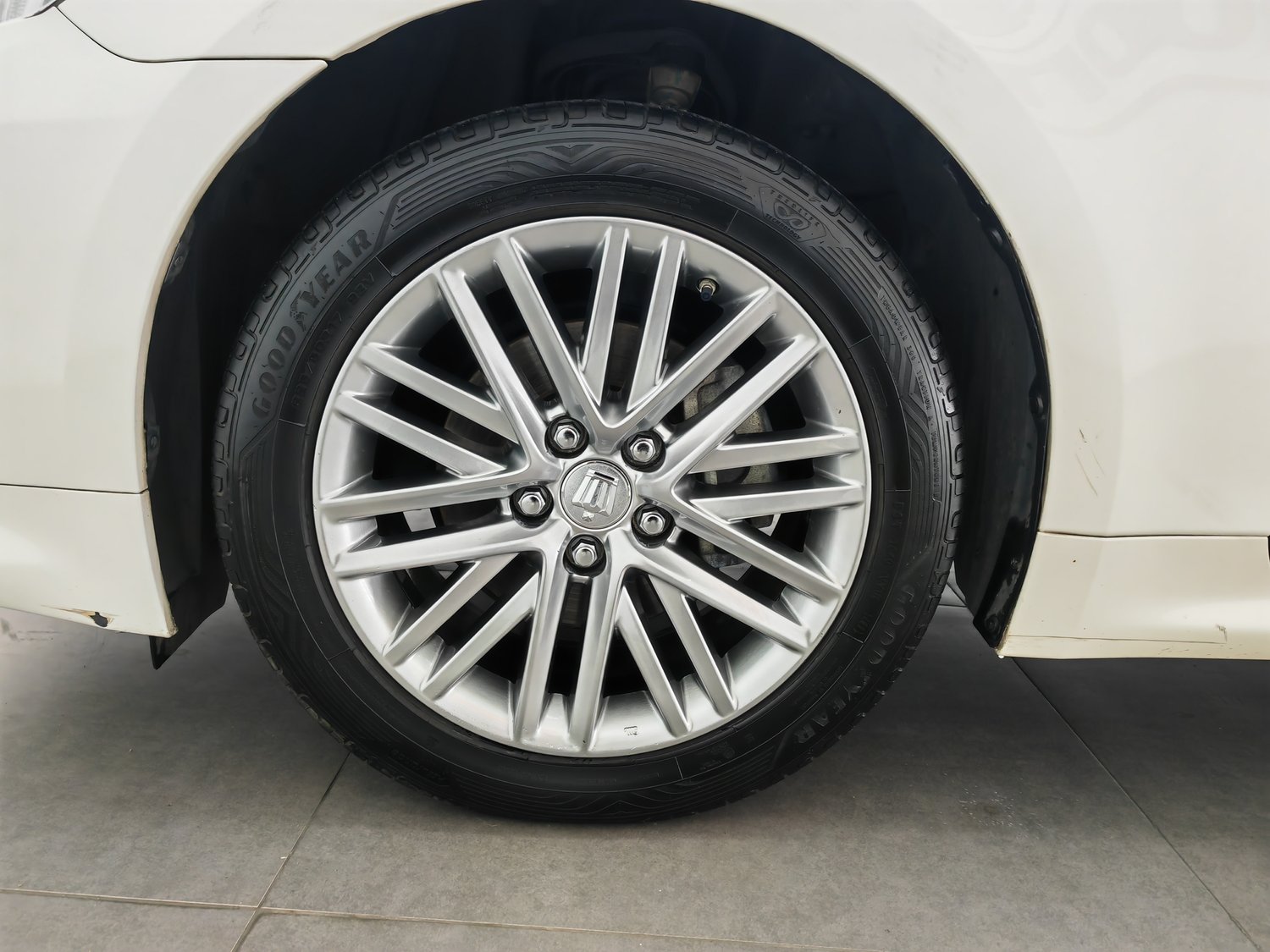 Used Toyota Crown 2017 2.0 AT