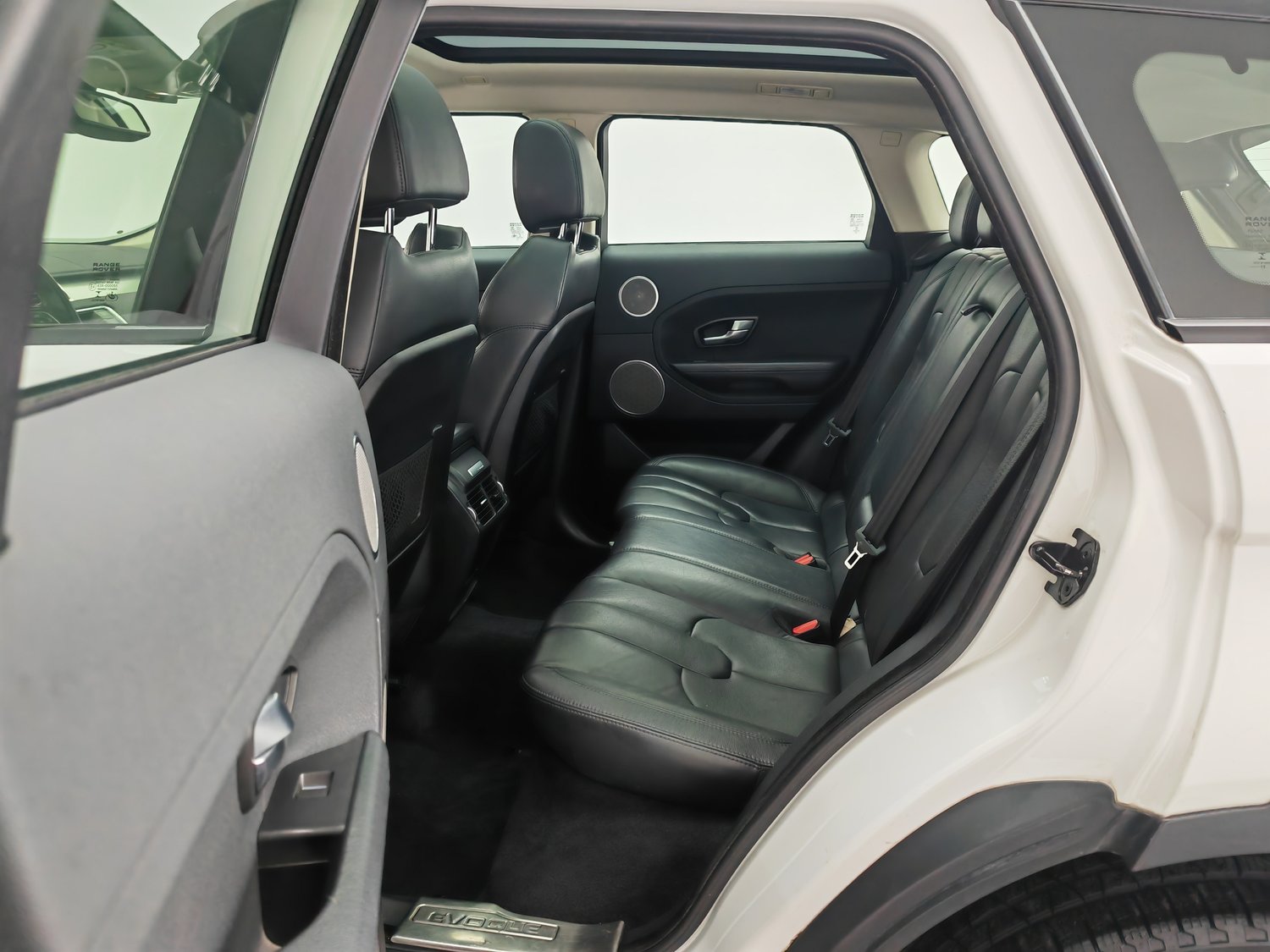 Used Land Rover Range Rover Evoque 2015 2.0 AT