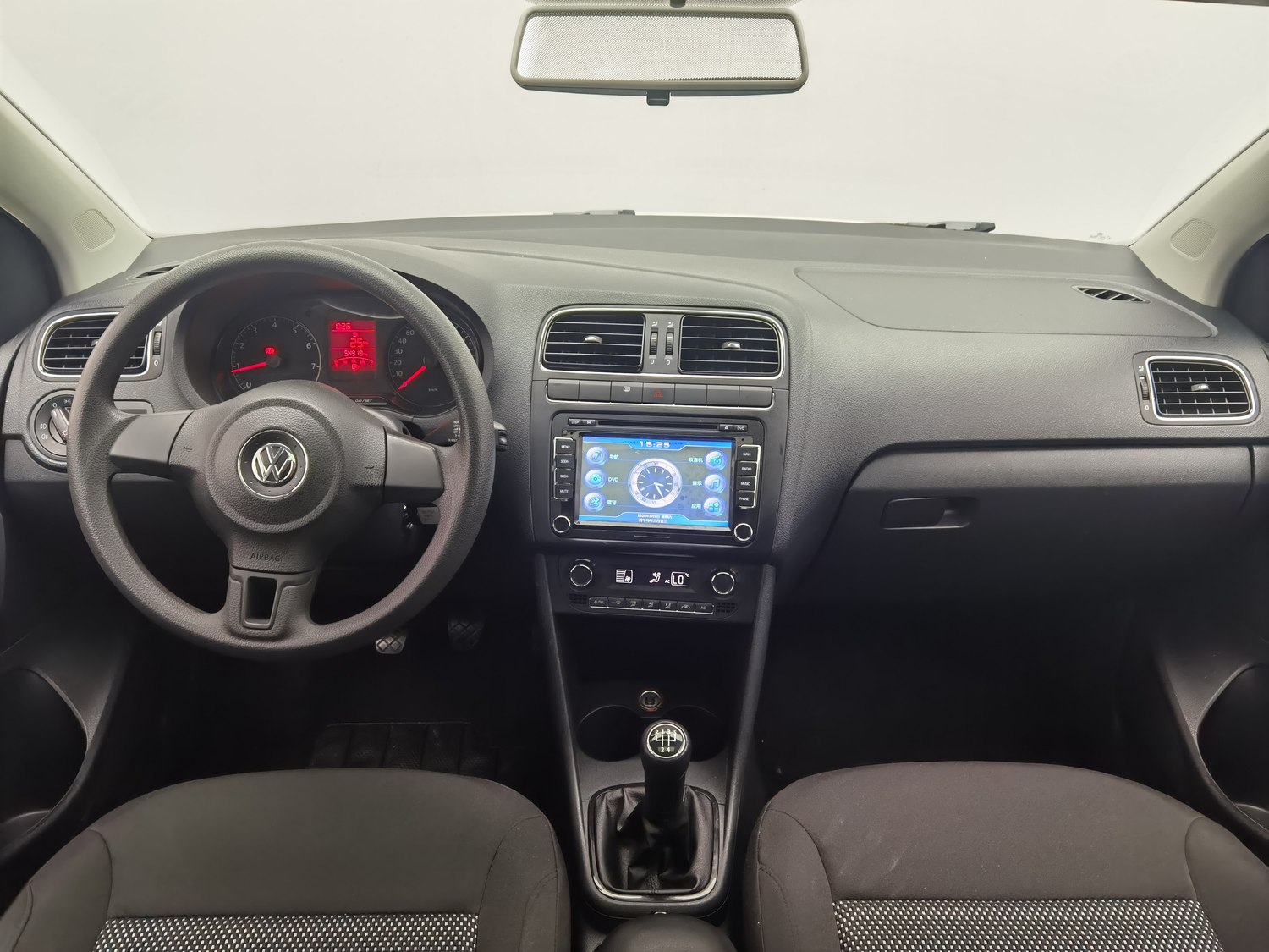 Used Volkswagen Polo 2013 1.6 MT