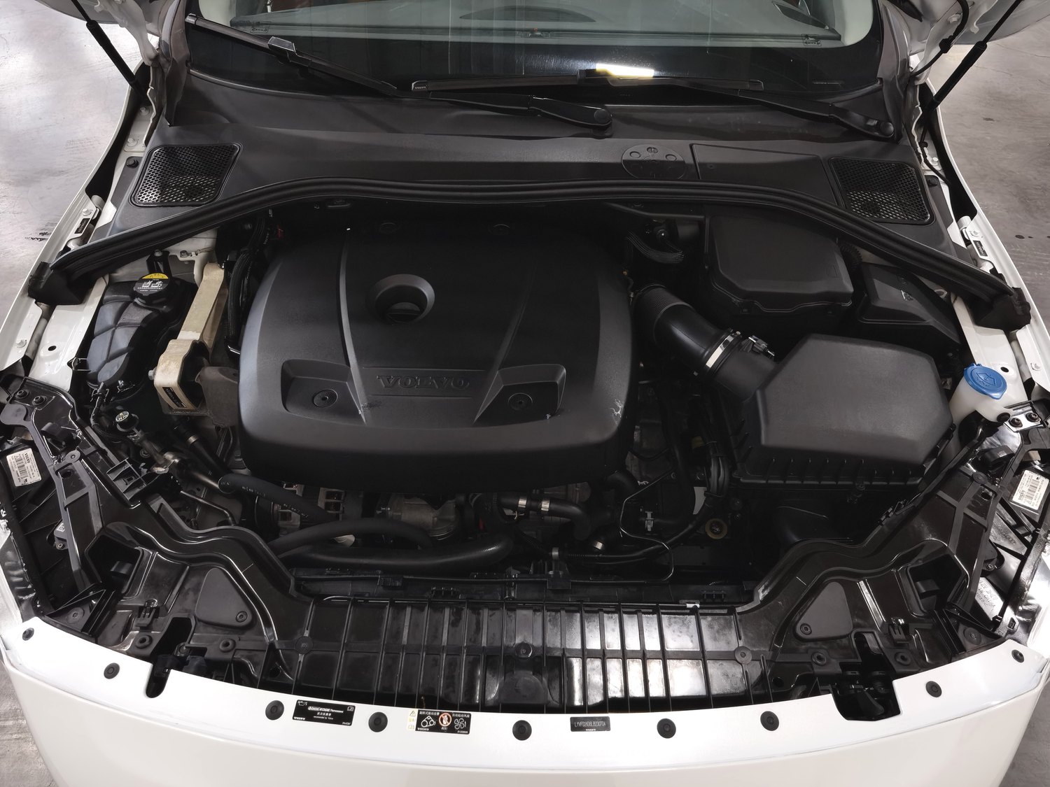Used Volvo S60 2019 2.0 AT