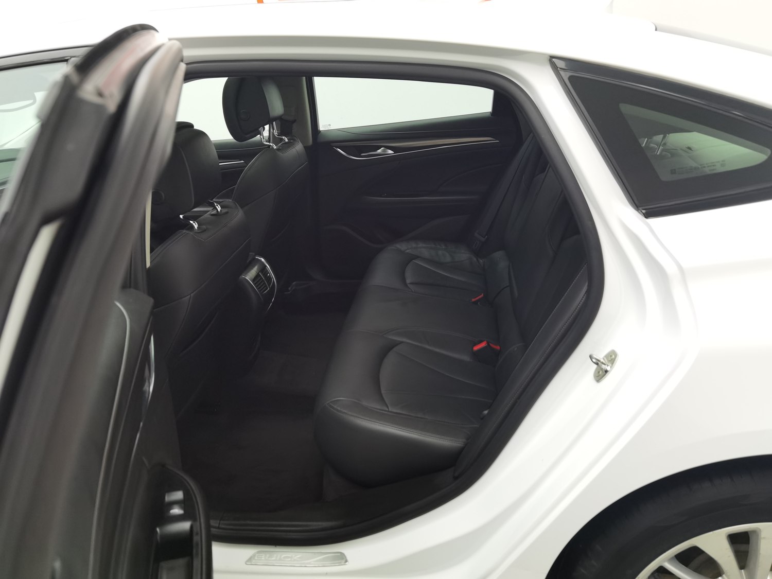 Used Buick LaCrosse 2016 2.0 AT