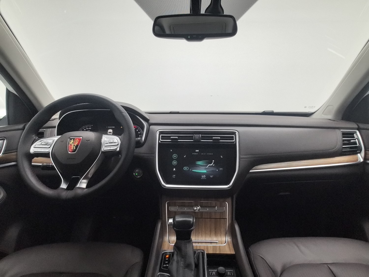 Used Roewe RX8 2018 2.0 AT