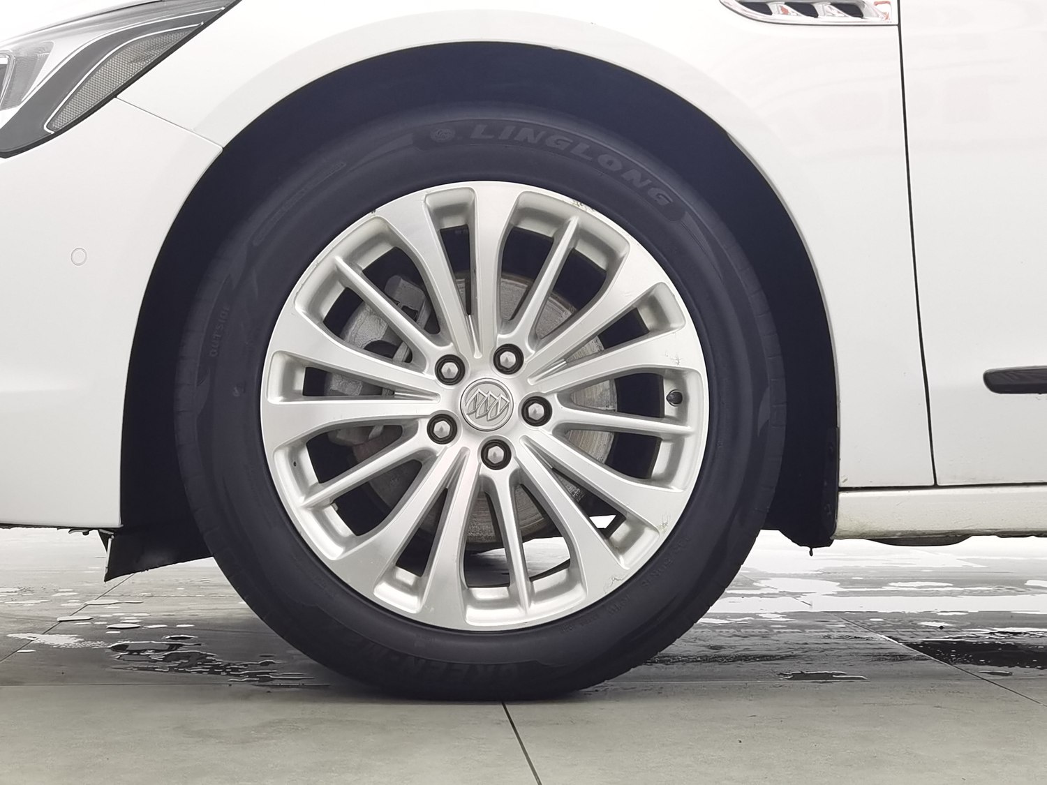 Used Buick LaCrosse 2016 2.0 AT