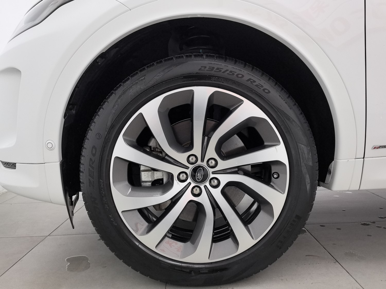 Used Land Rover Discovery 2020 2.0 AT