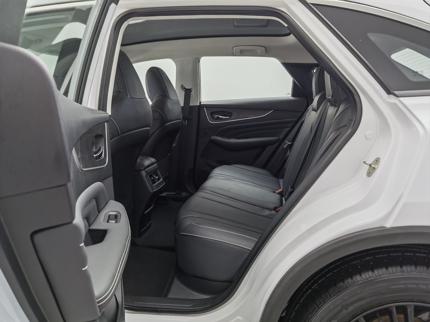 Used Venucia V 2021 1.5 AT