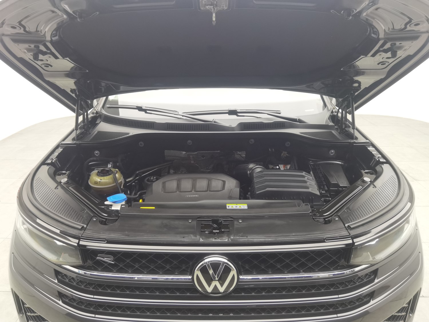 Used Volkswagen Tavendor 2023 2.0 AT