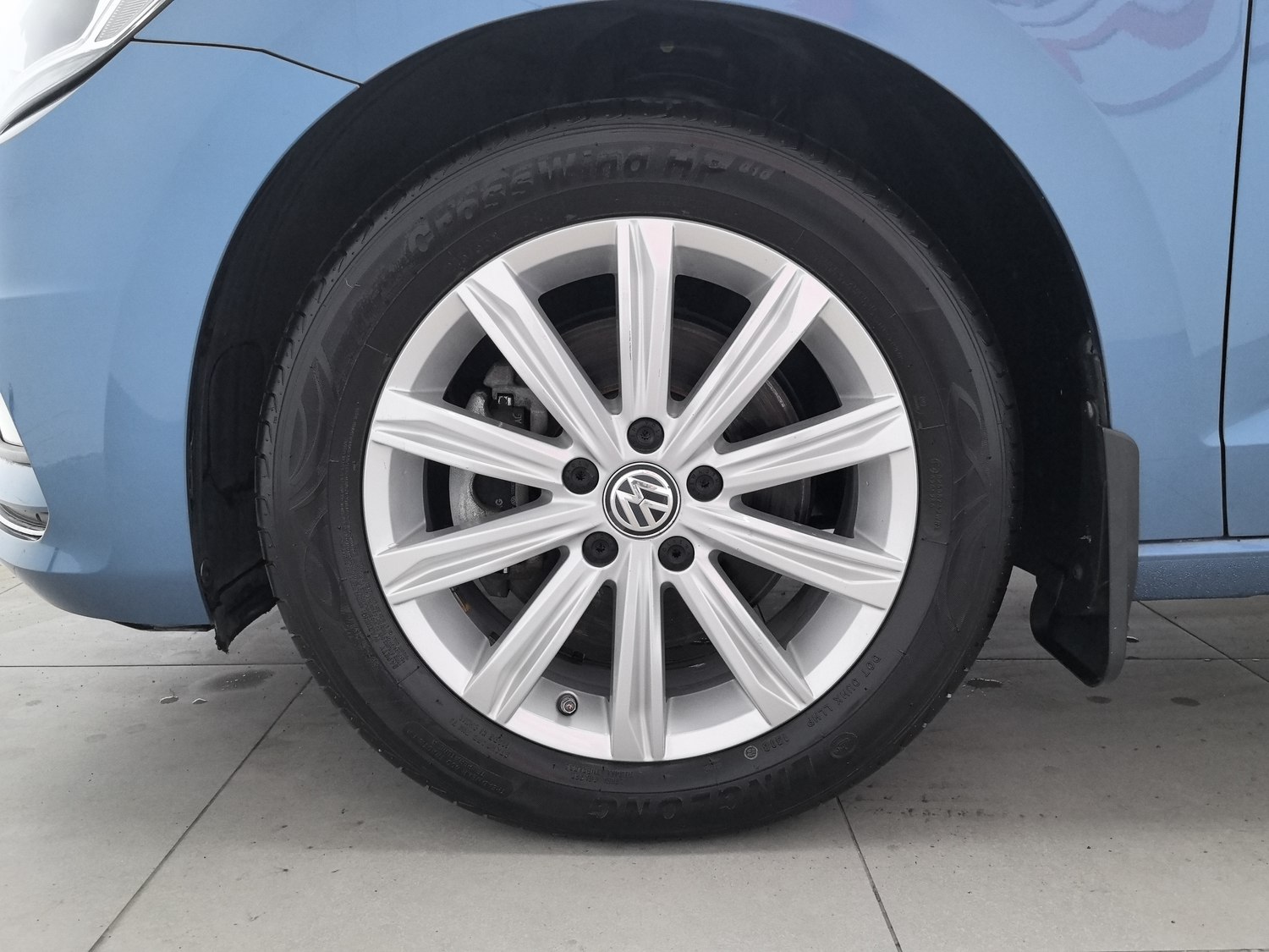 Used Volkswagen Touran 2018 1.4 AT