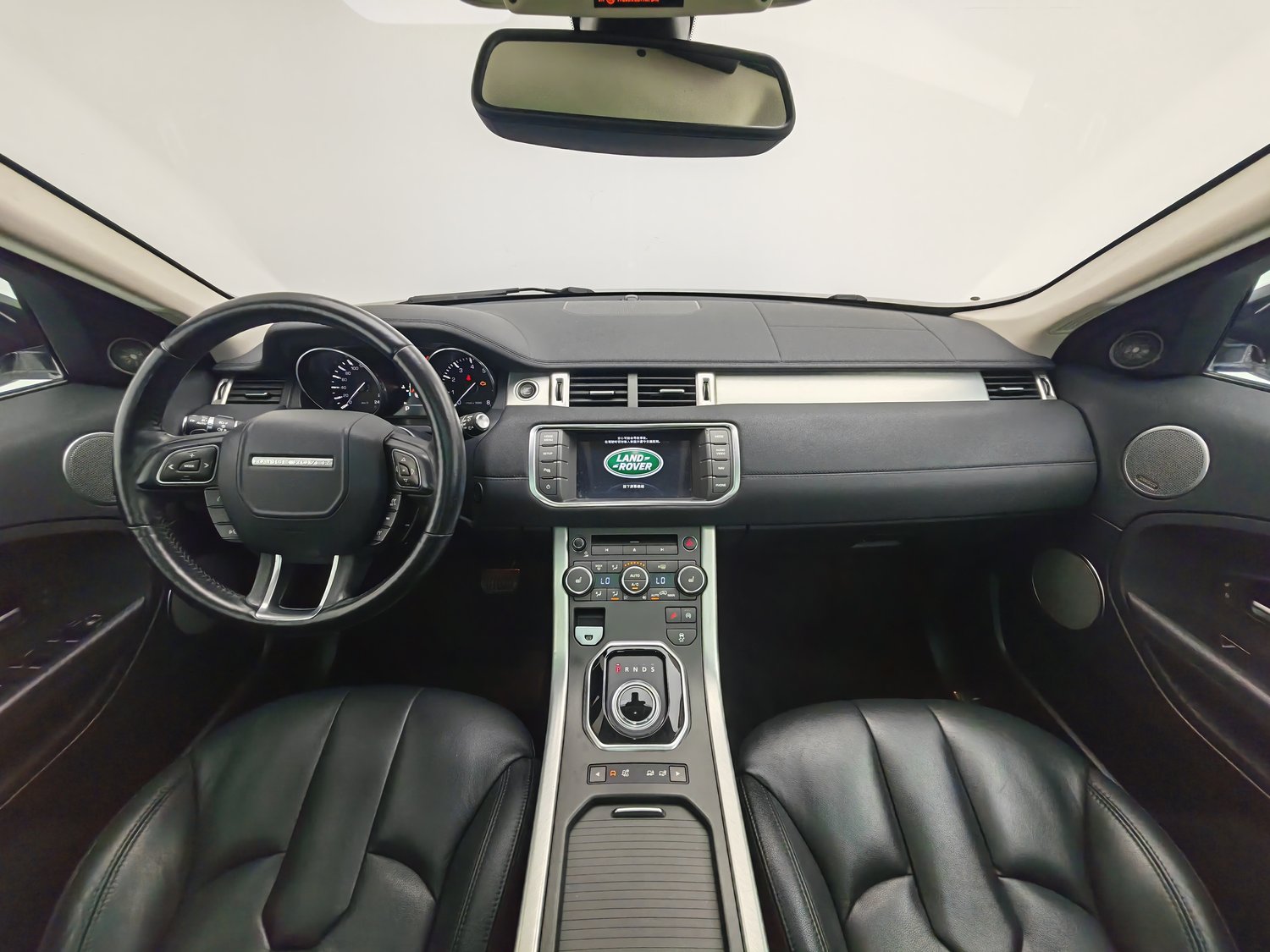 Used Land Rover Range Rover Evoque 2015 2.0 AT