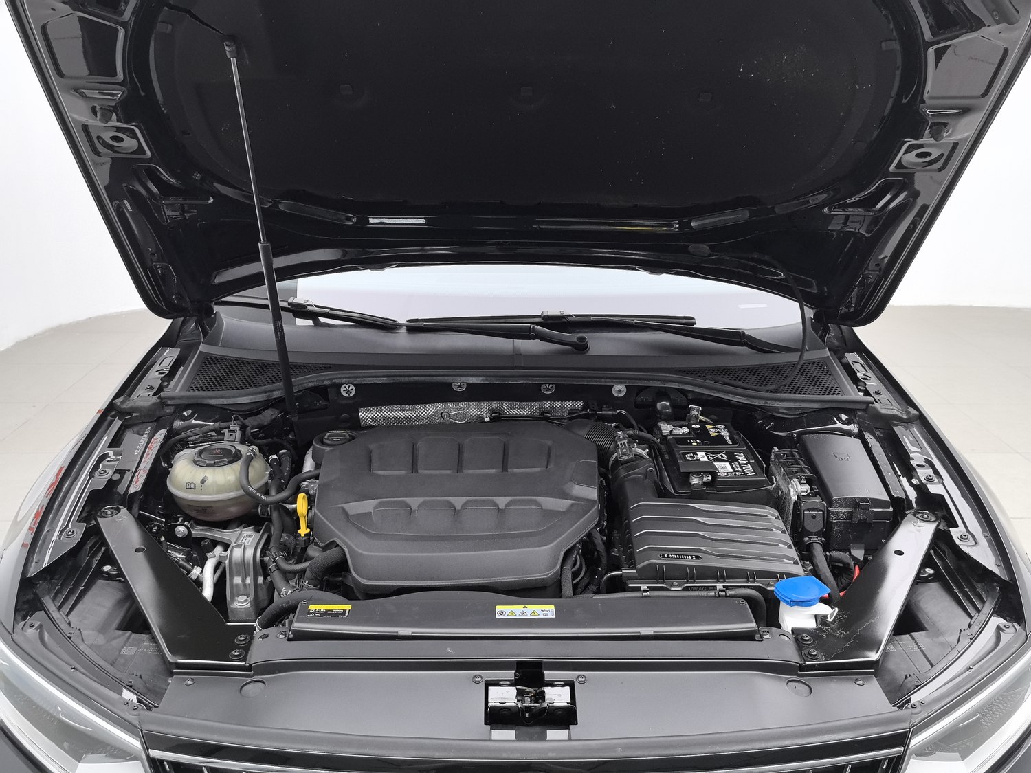 Used Volkswagen Magotan 2023 2.0 AT
