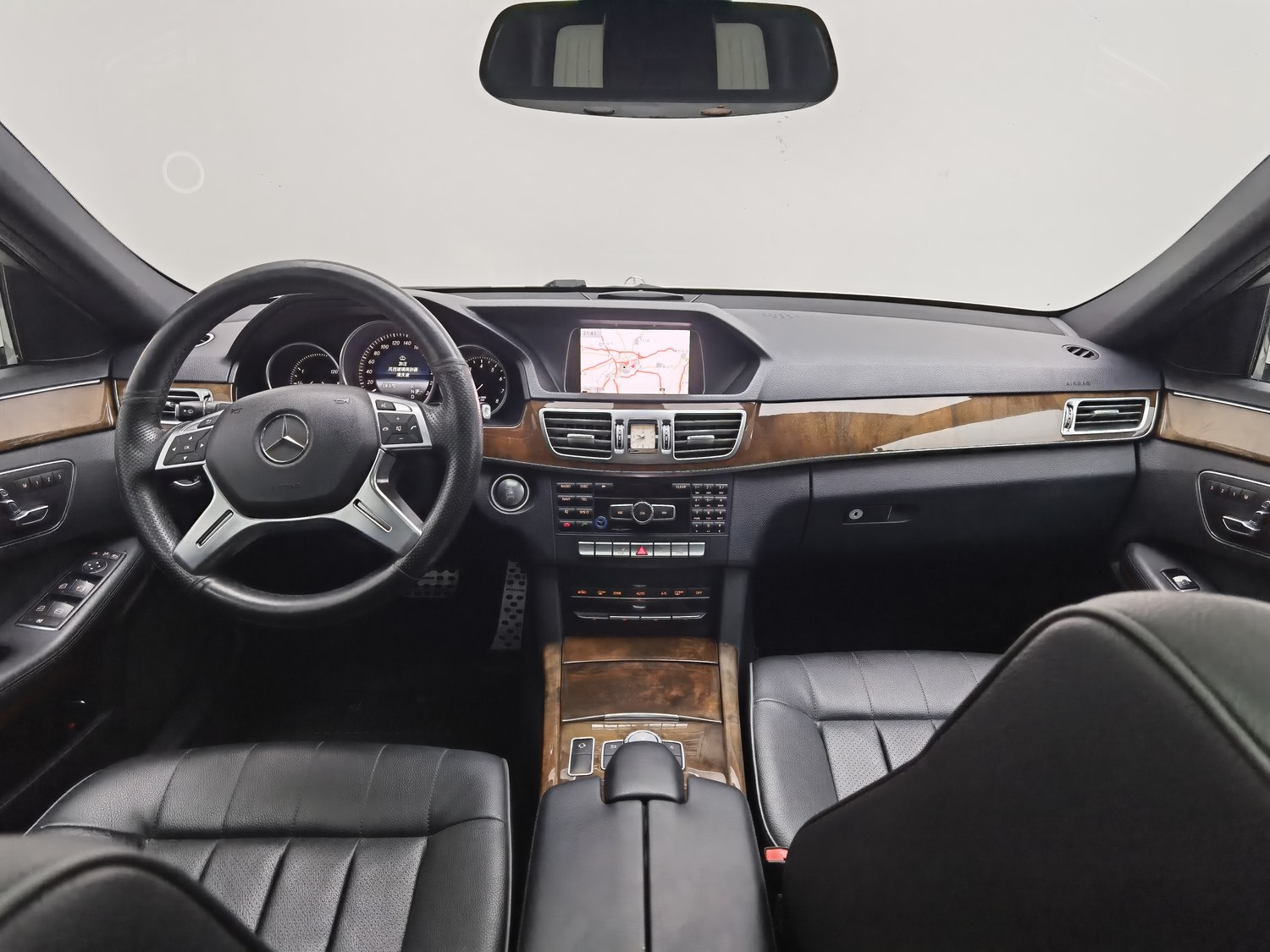 Used Mercedes-Benz E-Class 2015 2.0 AT