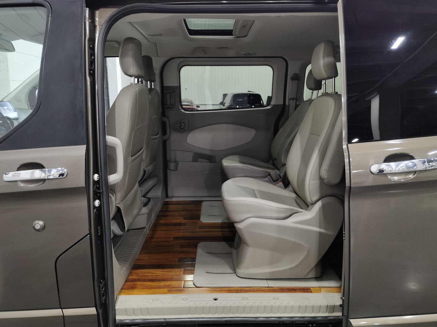 Used Ford Tourneo 2017 2.0 AT