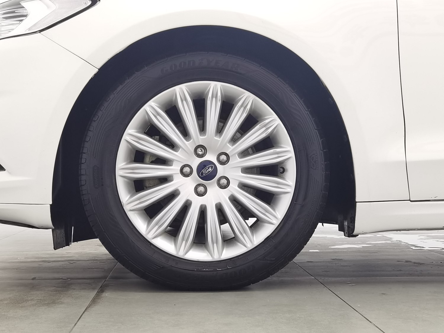 Used Ford Mondeo 2013 2.0 AT