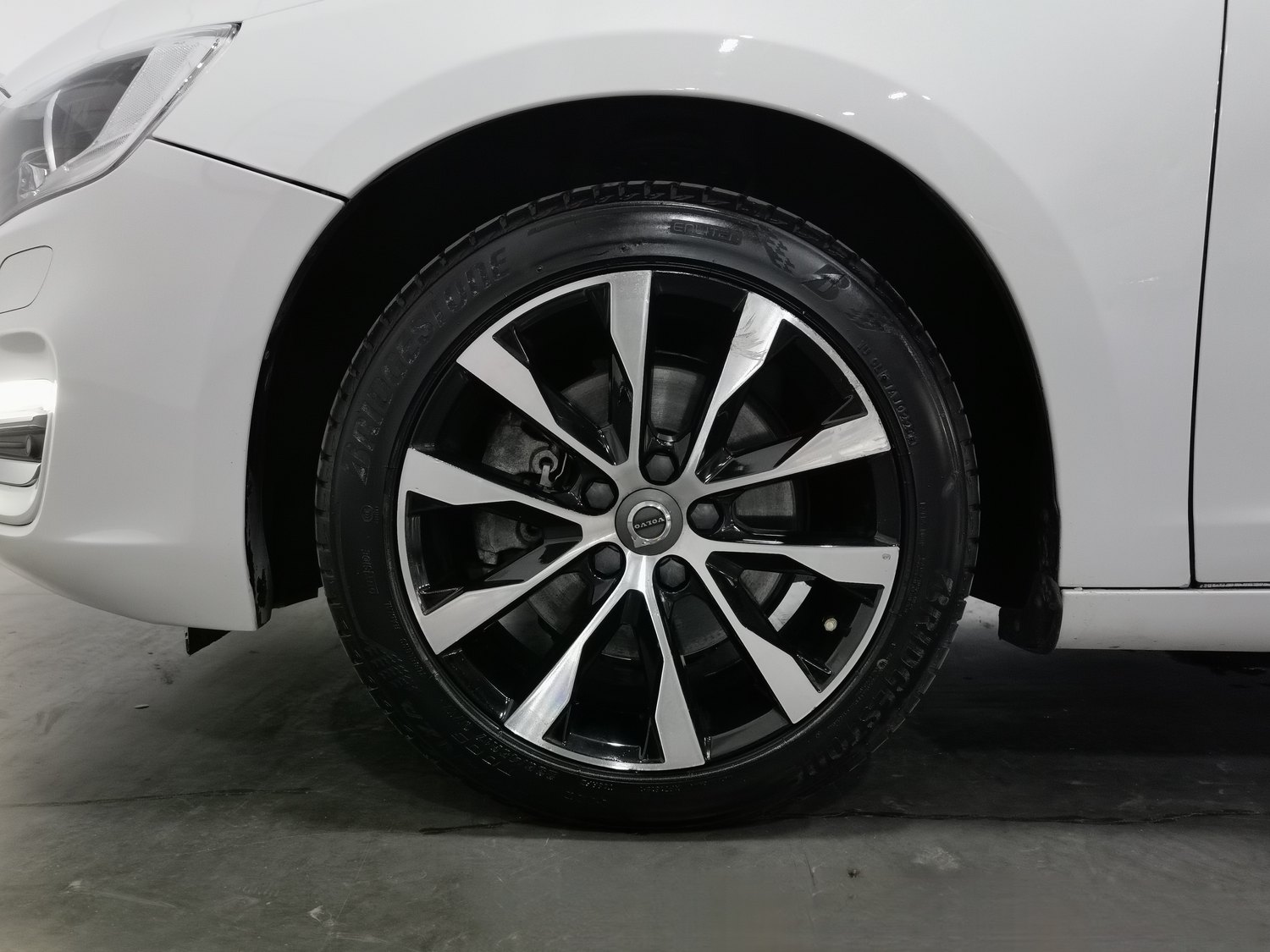Used Volvo S60 2019 2.0 AT