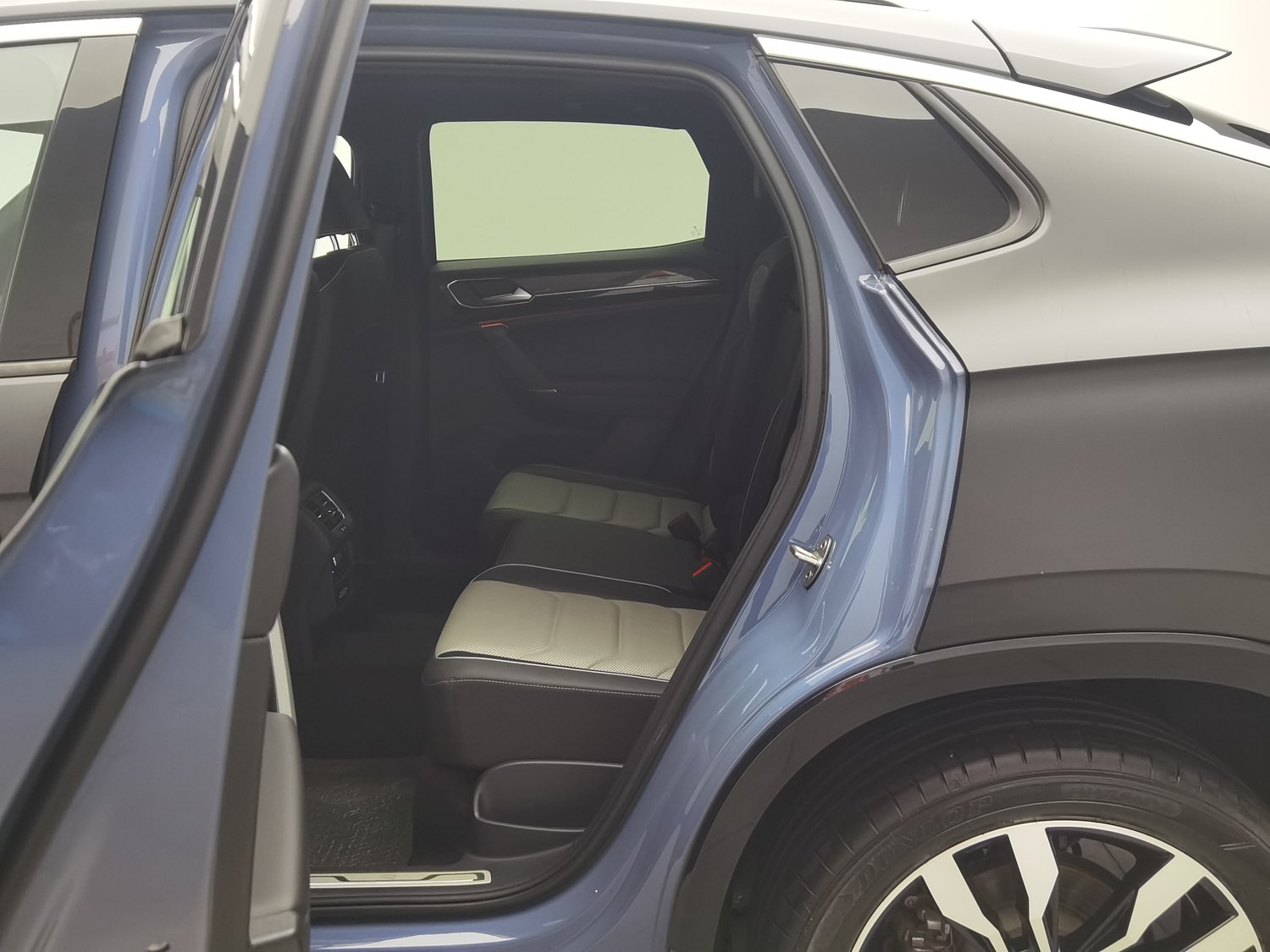 Used Volkswagen Tayron X 2020 2.0 AT